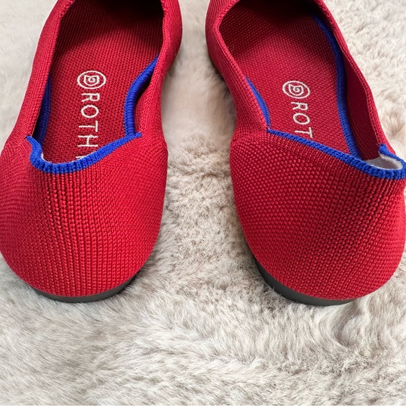 Rothy's The Point in Bright Red - Like New Size 8 - Valentine’s Date Night❤️💖 - Picture 5 of 6